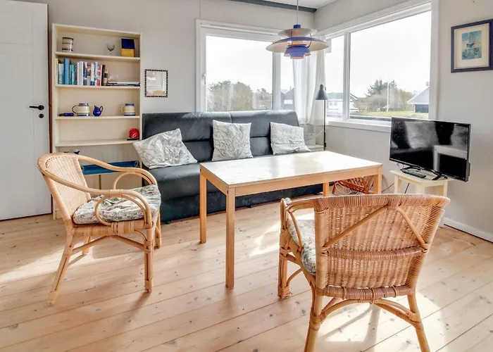 Sohvi - 450m From The Sea By Interhome * Lakolk